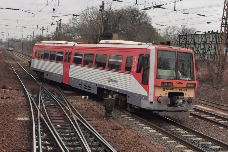 Kisiklott egy vonat a Nyugati pályaudvaron, több vonalon késésekre kell készülni