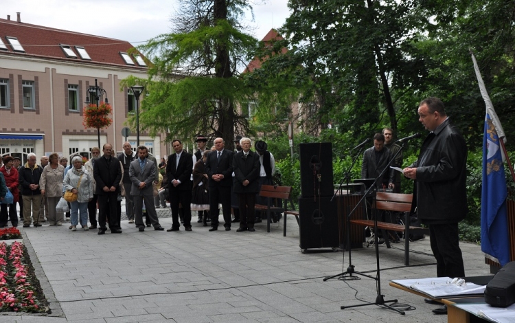 Nemzeti önbecsüléssel, nemzeti öntudattal – Trianonra emlékeztek