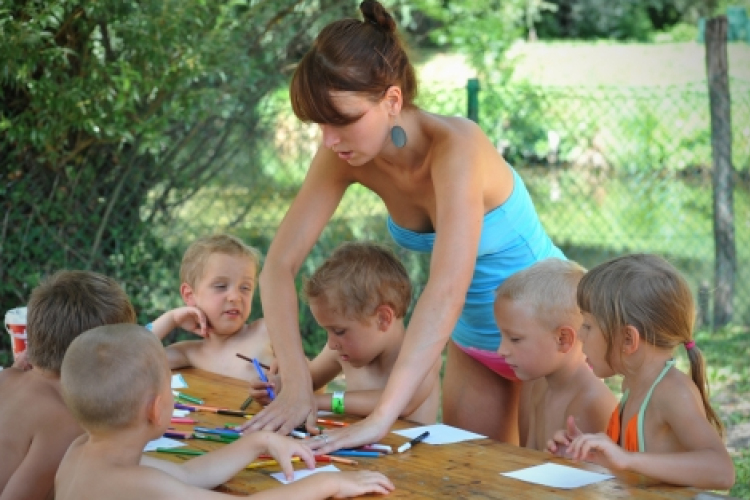 Gyerekbarát intézkedések Gyenesdiáson