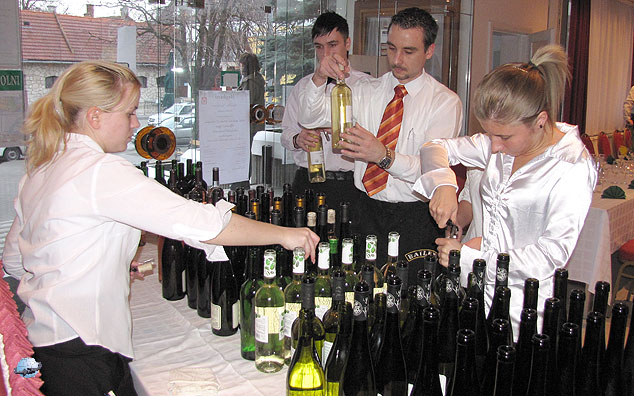 Sándor-napi Bormustrát rendeznek Tapolcán