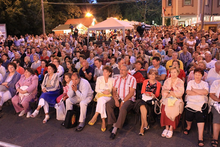 Teltházzal indul a II. Hévízi Borünnep