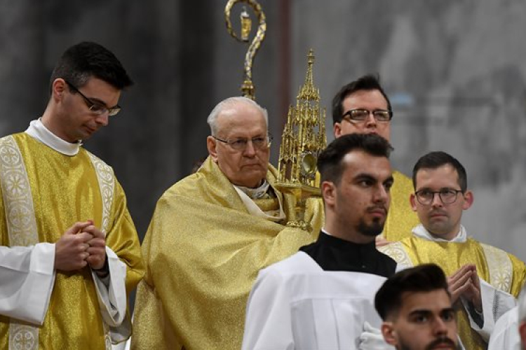 Érseki titkár: Erdő Péter bíborost kórházban ápolják, állapota stabil