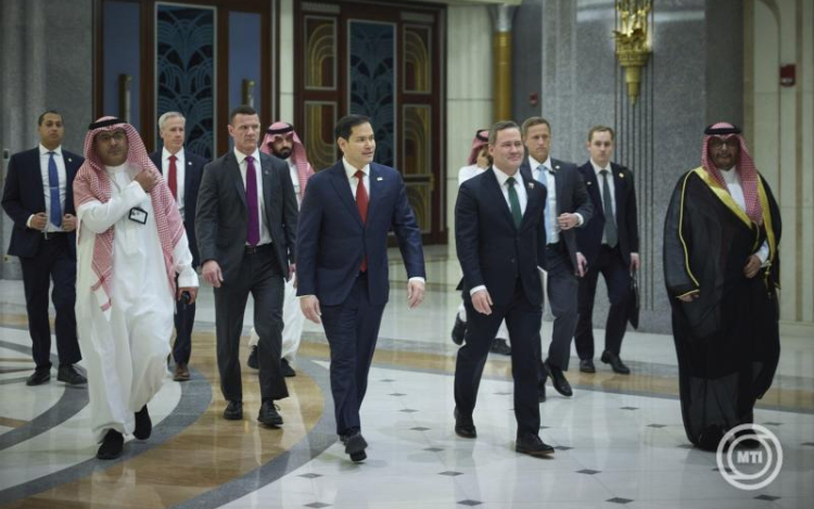 Fehér Ház: az amerikai-orosz és amerikai-ukrán tárgyalásokon sikerült megállapodni a fekete-tengeri hajózás biztonságáról