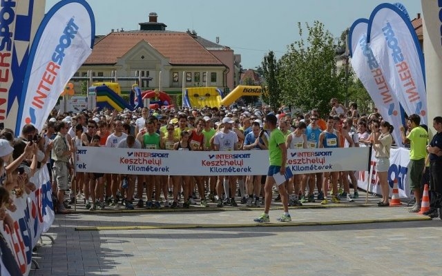 Rekordot döntött résztvevőszámban a VI. Intersport Keszthelyi Kilométerek 